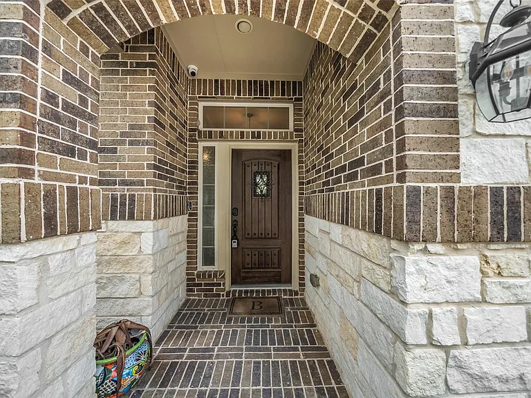9534 Knox Prairie Ct — Photo 6