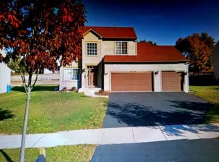 2138 Grand Pointe Trl, Aurora, IL 60503