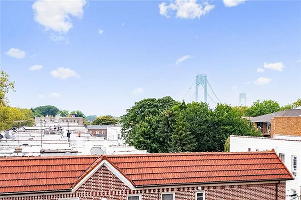 Sold by Ben Bay Realty Co. of Bay Ridge | media 22