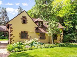 1115 Eton Cross Rd, Bloomfield Hills, MI 48304