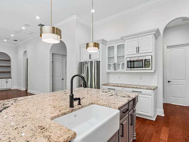 3917 W Barcelona St — Photo 10