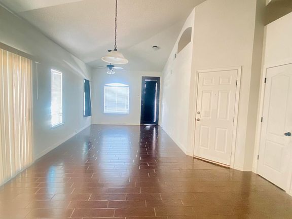 2nd image of 3752 Loma Adriana Dr