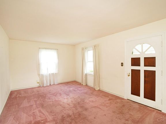 4th image of 2647 Hilda Ave