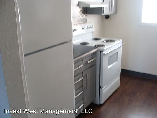 4th image of 520 NE 108th Ave