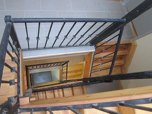 Rented by Evergreen Apartments BK | media 4