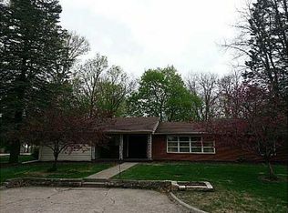 7 Larchwood Ct, Newton, IA 50208