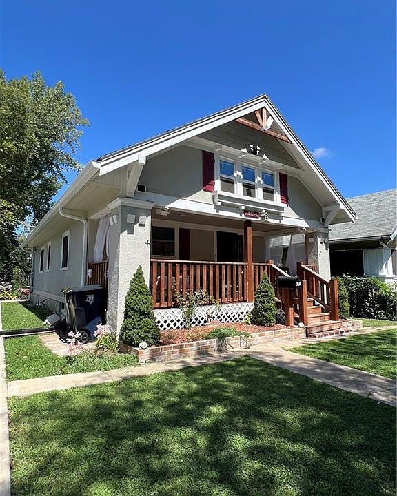 2nd image of 3454 E 7th St