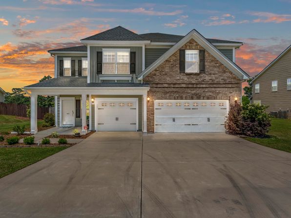 945 Bannockburn Dr, Lexington, SC 29073