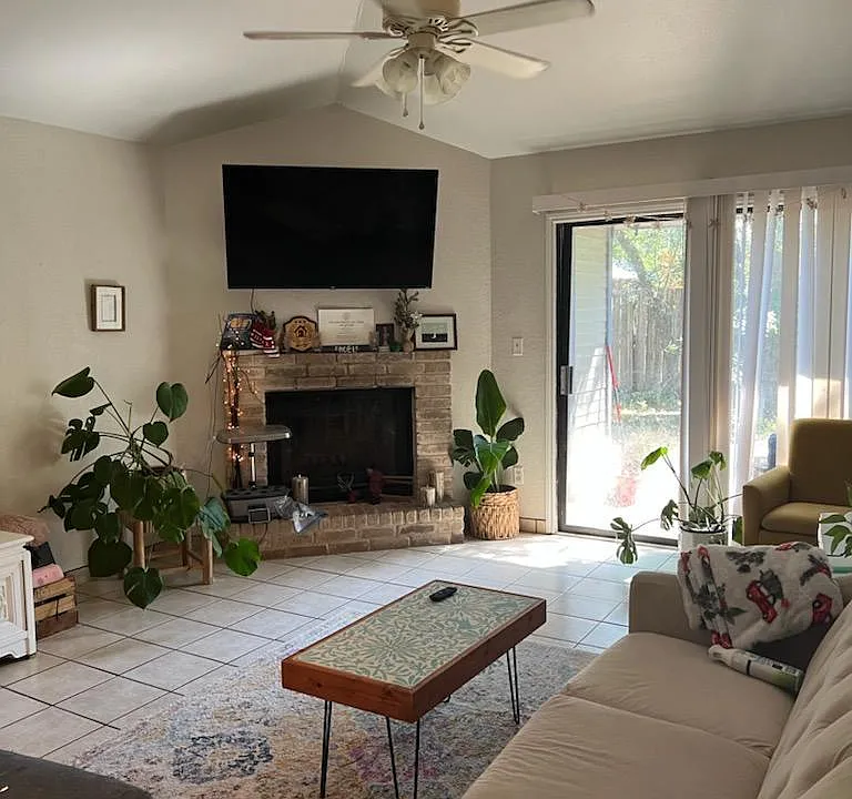 1207 Columbia Ave #1205-B
