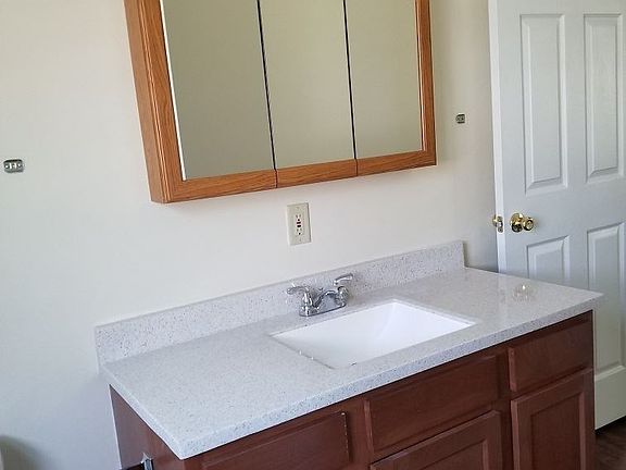 3rd image of 4197 Claridge Dr