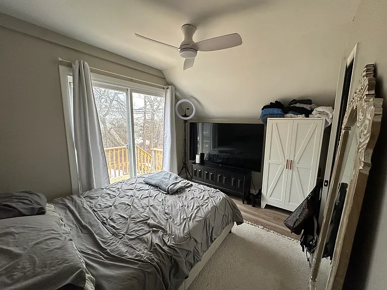 17 Central St #6 — Photo 4