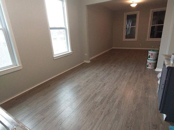5th image of 3242 S Hoyne Ave APT 2R