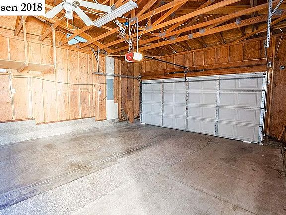 3rd image of 755 Cameron Way