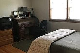 4th image of 6800 N Ozark Ave