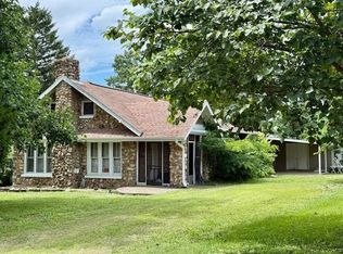 204 E 3rd St, Mountain View, MO 65548