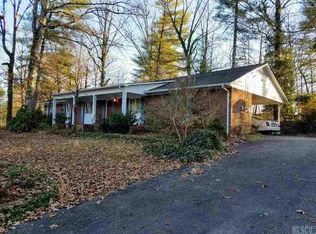 380 Thompson Dr, Hudson, NC 28638