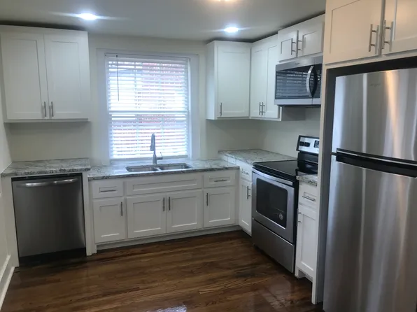 908 Honor Heights Dr, Muskogee, OK 74401