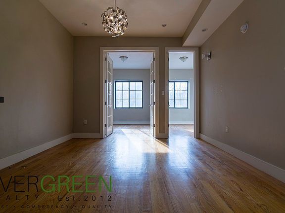 5th image of 17 Garden St #2J