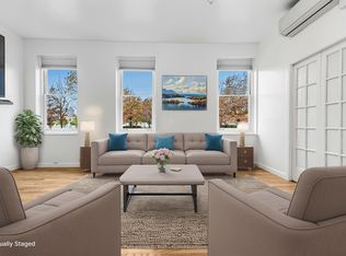 391 West St #2, New York, NY 10014
