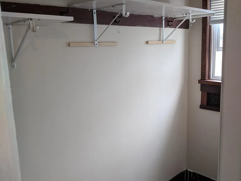 West Hill Apartments — Photo 4