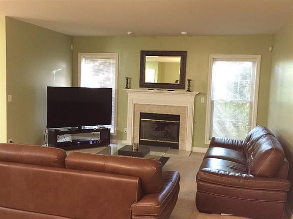 5th image of 5732 Wellesley Ln