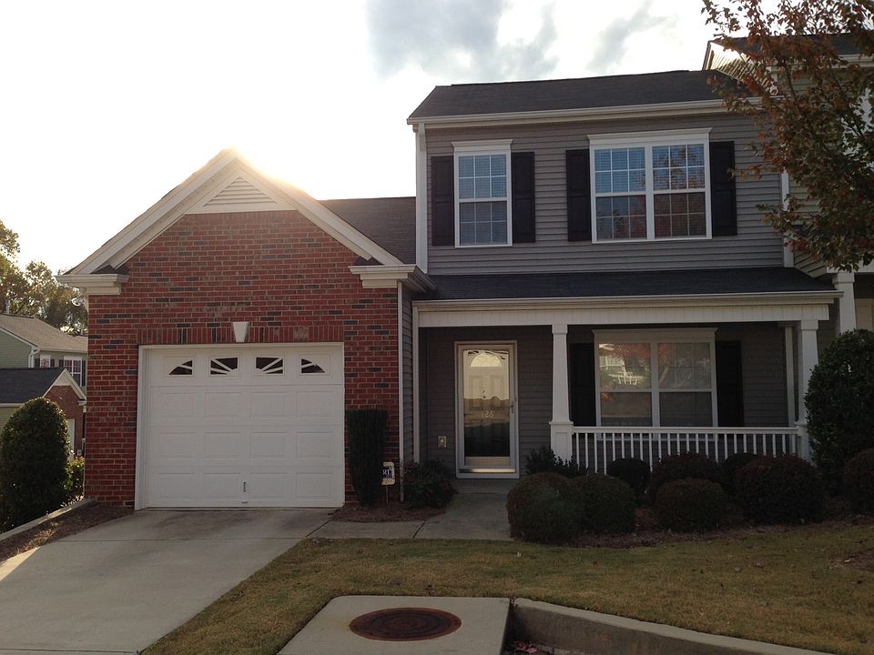 1st image of 126 Pine Walk Dr