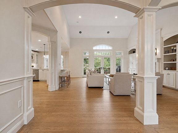 5th image of 6 Watkins Ln