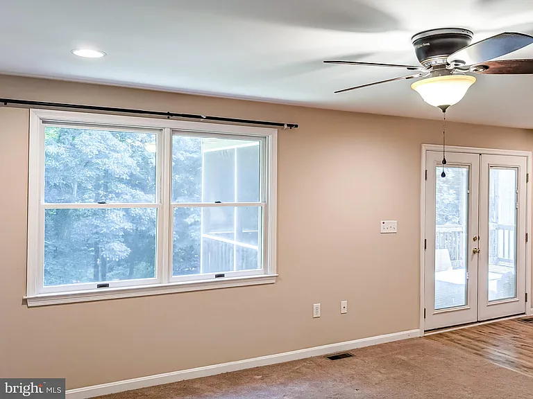 5115 Irving St #2 — Photo 8