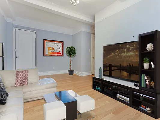 Sold by Sotheby's International Realty | media 3