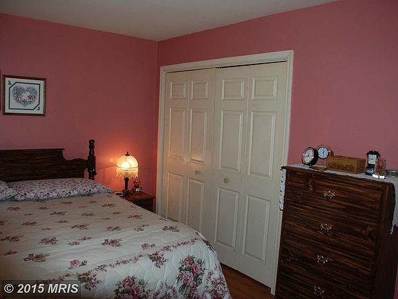 Bedroom (Master)