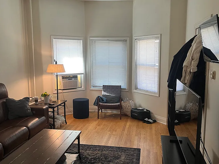 3145 N Paulina St #1 — Photo 4