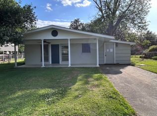 1114 Pear St, Vidalia, LA 71373