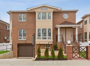 2134 Francis Lewis Blvd, Whitestone, NY 11357