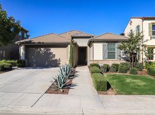 236 Crescent Ln, Madera, CA 93636