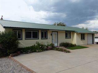 1446 Oakwood Loop, Los Alamos, NM 87544