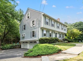 58 Pinnacle St, Tewksbury, MA 01876
