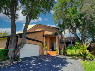 4319 SW 147th Pl, Miami, FL 33185