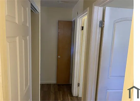 2 bed, 945 sqft, $2,350 — Photo 2
