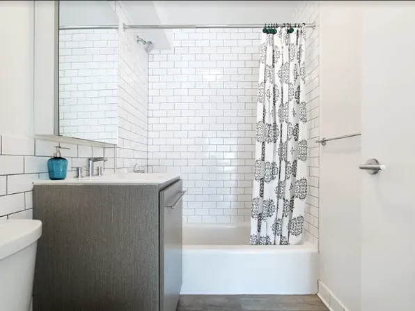 204 Huntington Street image 5 of 12