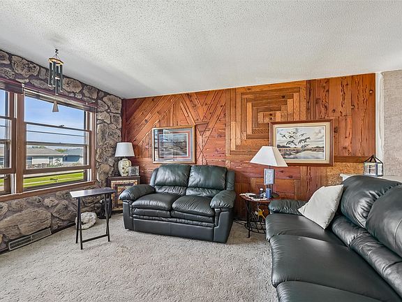 3rd image of 5937 Sharon Ln NW
