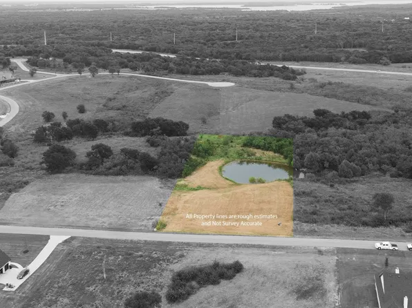 Barefoot Bay Blvd, Corsicana, TX 75109