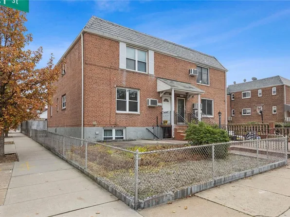 20-01 21st Street, Astoria, NY 11105
