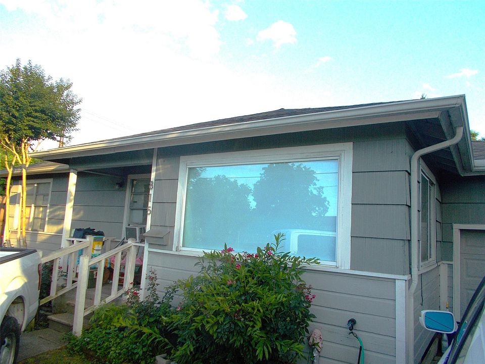 1st image of 815 W Rittenhouse Rd