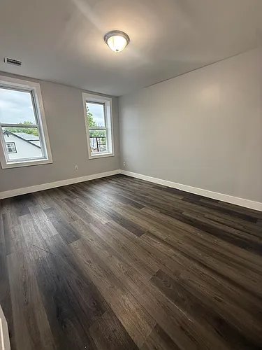 175 Munn Ave Photo 1