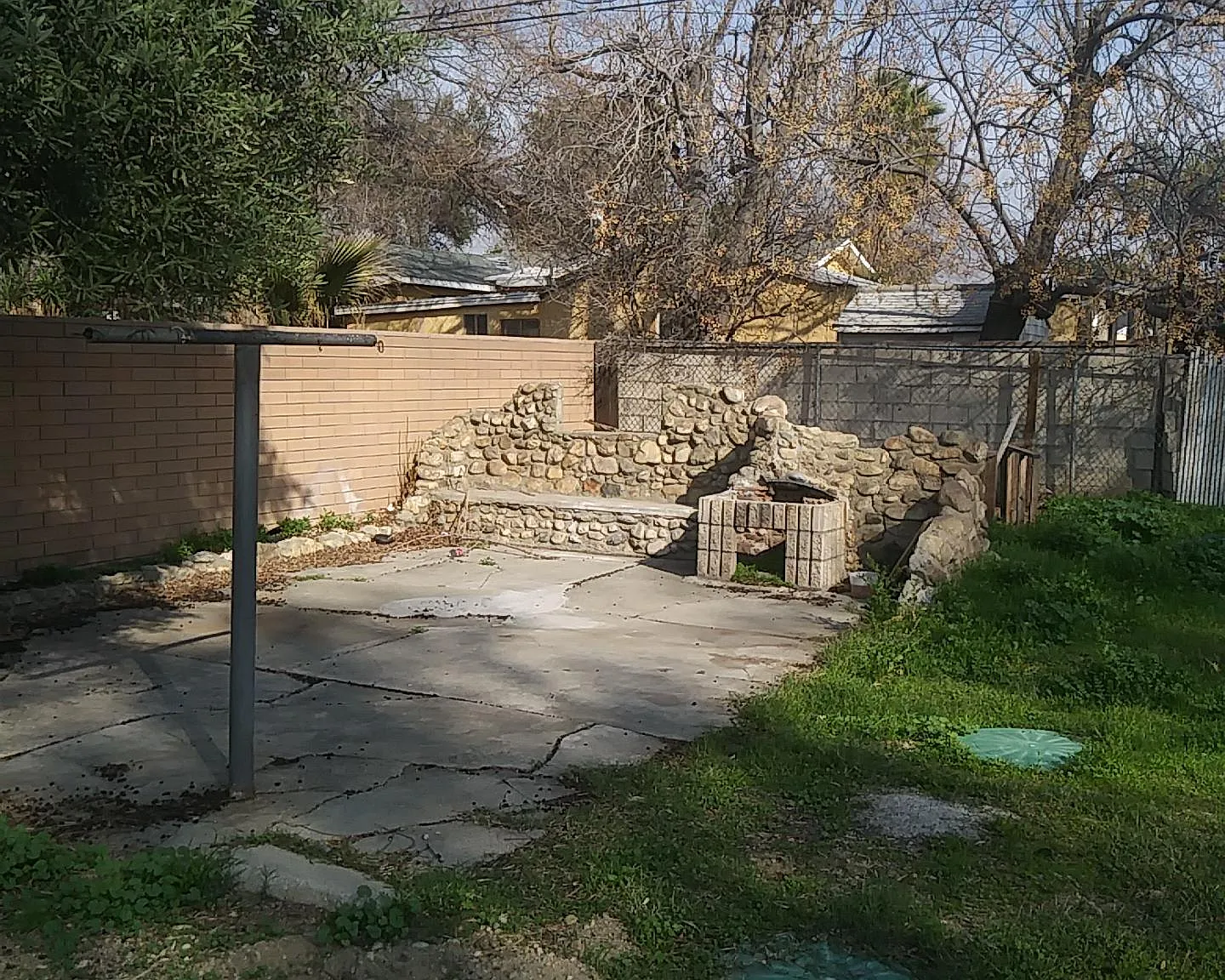 2 bed, 810 sqft, $2,400 — Photo 3