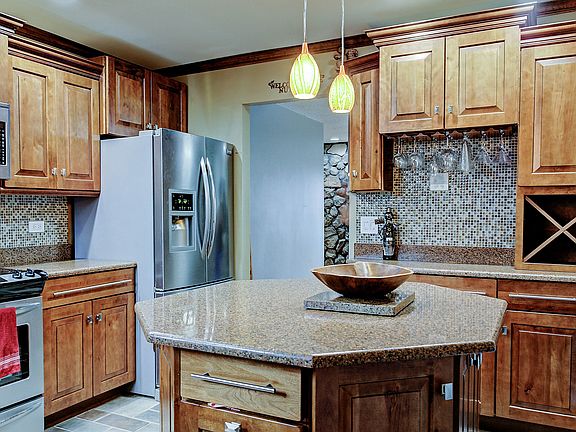 2nd image of 1535 S Ardmore Ave #2F