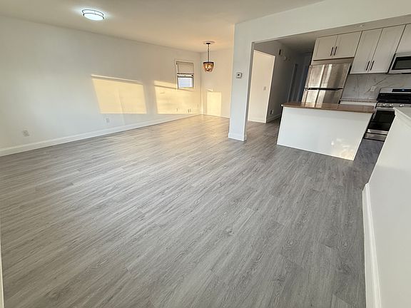 4th image of 325 Wainwright Ave Floor 2