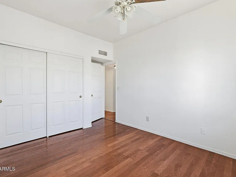 1026 W Libra Dr — Photo 23