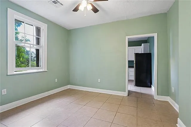 2406 Saint Roch Ave — Photo 10
