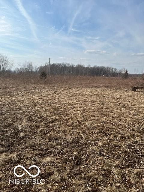 2nd image of 2030 S Indianapolis Rd